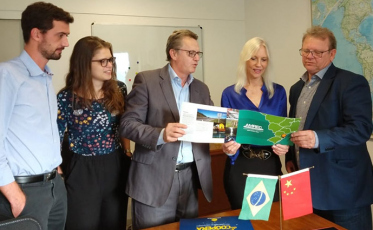 Vice-presidente da Câmara Brasil-China profere palestra na Acic