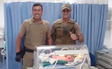 Polícia Militar auxilia na condução de mulher em trabalho de parto