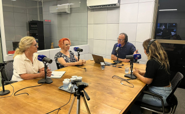 Adelor Lessa e Maga Stopassoli recebem Silvia Zanette e Zuleide Herrmann no Parlatório