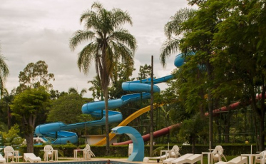 Estado anuncia liberação parcial de eventos sociais e parques aquáticos