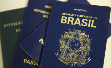 Polícia Federal anuncia normalização na emissão de passaportes