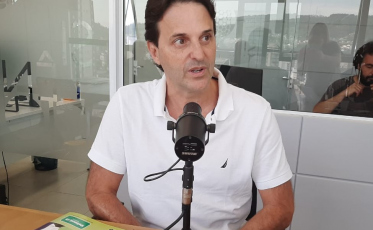 Flerte de Moisés com Podemos motivou Paulo Bornhausen a sair do partido