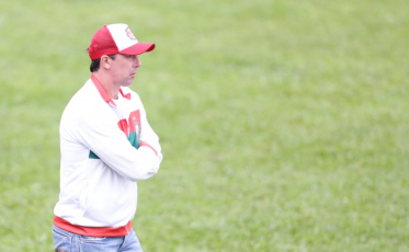 Próspera busca equilíbrio entre tamanho do clube e grandeza de Paulo Baier, diz presidente