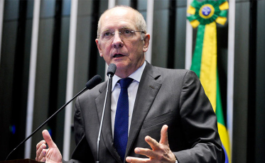 Paulo Bauer lançará pré-candidatura ao Governo de SC hoje