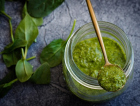 ((Áudio) Saimon Novack ensina como preparar o molho pesto perfeito
