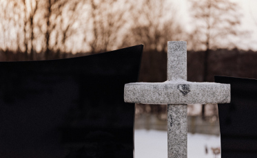 Ossos são encontrados em matagal após exumações irregulares em Urussanga