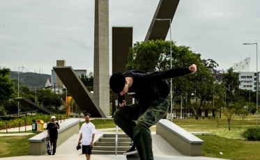 Em Criciúma, os grandes nomes do skate nacional