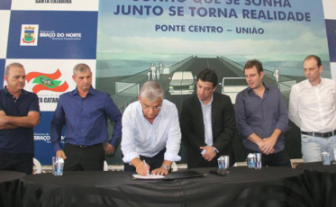 Moreira autoriza licitação para construção de ponte em Braço do Norte