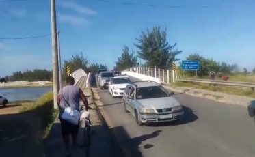 PM flagra pesca irregular na Barra do Camacho