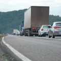 Ponte de Laguna registra fila enquanto seguem obras na estrutura