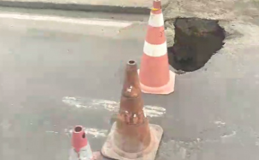 DTT interdita parcialmente Avenida Universitária após buraco em ponte