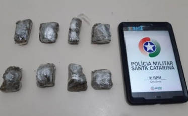 PM flagra traficante em posto na BR-101