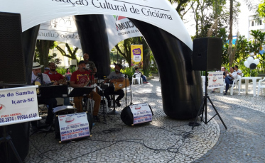 Ponto de Samba movimenta Praça Nereu Ramos