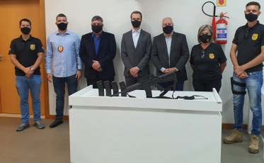 Polícia Civil recebe fuzil para reforço de ações em Turvo