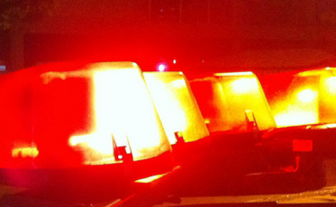 Homem armado rouba veículo e bate o carro durante fuga em Jaguaruna; suspeito não foi localizado