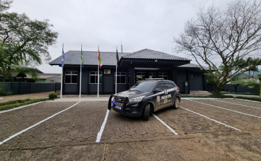 Vendedora é espancada por recusar 