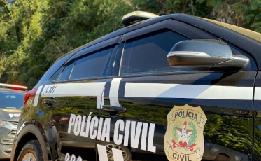 Cinco suspeitos de participação em homicídio de irmãos são presos em Sombrio