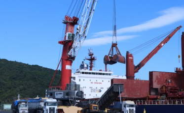 Porto de Imbituba tem recorde histórico de movimentação de cargas no semestre