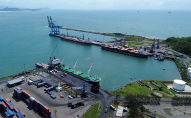 Tarifa dos EUA pode afetar 21% das exportações brasileiras e ameaçar empregos, diz governo