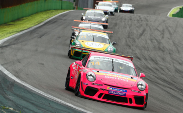 Estreia de André Gaidzinski na Porsche Cup 2023 é marcada pela superação