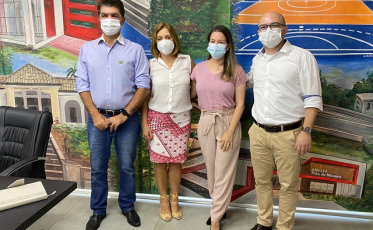 Prefeito empossa titular da Diretoria de Meio Ambiente