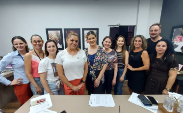 Governo de Içara empossa novos professores aprovados em concurso