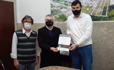 Morro da Fumaça recebe representantes da Amrec e da Unesc