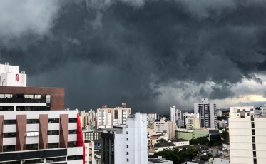 Ciclone extratropical abre setembro com frio, chuva e risco de geada em SC