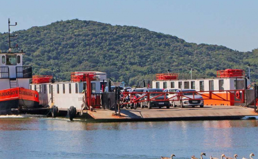 Travessias noturnas são mantidas após acordo em Laguna