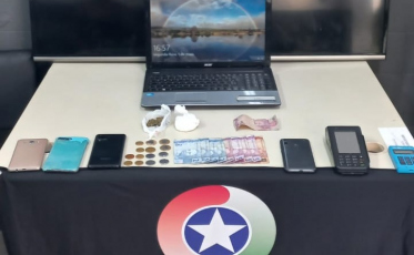 Criciúma: duas pessoas são presas por tráfico de drogas e receptação de eletrônicos