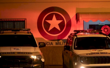 Passo de Torres: bebê engasgado com leite materno é salvo por policiais