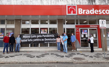 Bradesco do Centro fechado em Criciúma. É um protesto nacional
