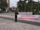 Em ato no Paço, Siserp protesta contra Salvaro