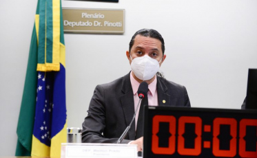 Falta de acesso ao tratamento é principal entrave para combate ao câncer