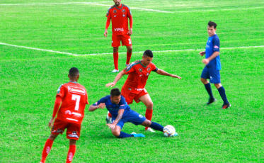 De virada, Próspera vence e lidera