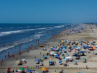 Mais gaúchos nas praias: recuperação econômica do RS aquece o turismo em SC