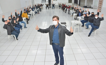 Em pré-convenção, PSL aclama Dr. Allison para prefeito