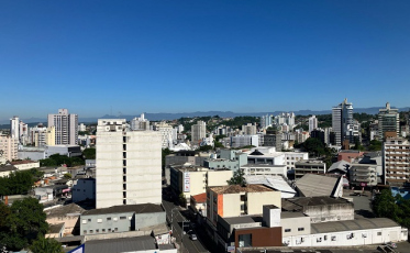 Semana de sol e forte calor na região; domingo marca a chegada de uma frente fria
