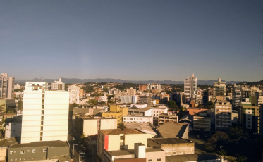 Céu limpo e até 33ºC nesta terça-feira