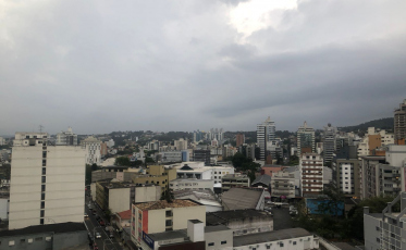Frio e nebulosidade marcam a sexta-feira no Sul de SC
