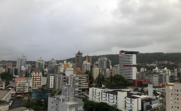 Sábado nublado e com garoa no Sul de Santa Catarina