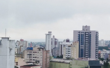 Chuva fraca segue até o fim do dia