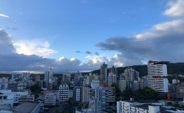 Terça-feira com pancadas de chuva no Sul de SC