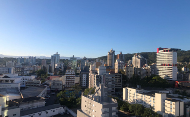 Tempo nublado e temperaturas baixas nesta quarta-feira