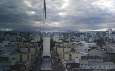 Quinta-feira com sol entre nuvens no Sul de SC