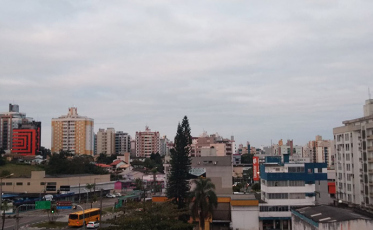 Quarta-feira nublada e de tempo bom