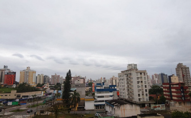 Quinta-feira nublada no Sul