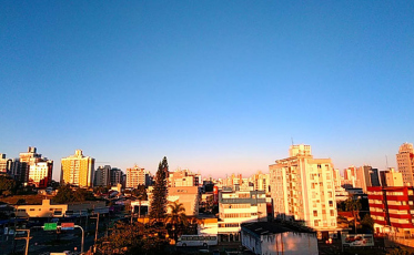 Semana começa fria na região