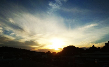 Frente fria chega à região nesta sexta-feira