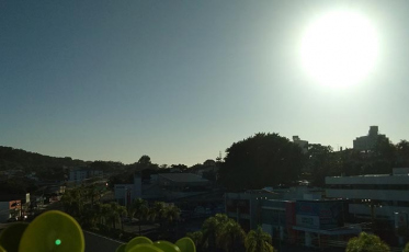 Sábado ensolarado e de baixas temperaturas